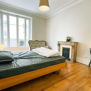 #h9 Le Spacieux De La Gare Large T4 Fully Equipped Gare De Appartement